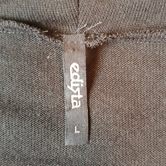 Edista abstract designed tunic size Large - Picture 5 of 7